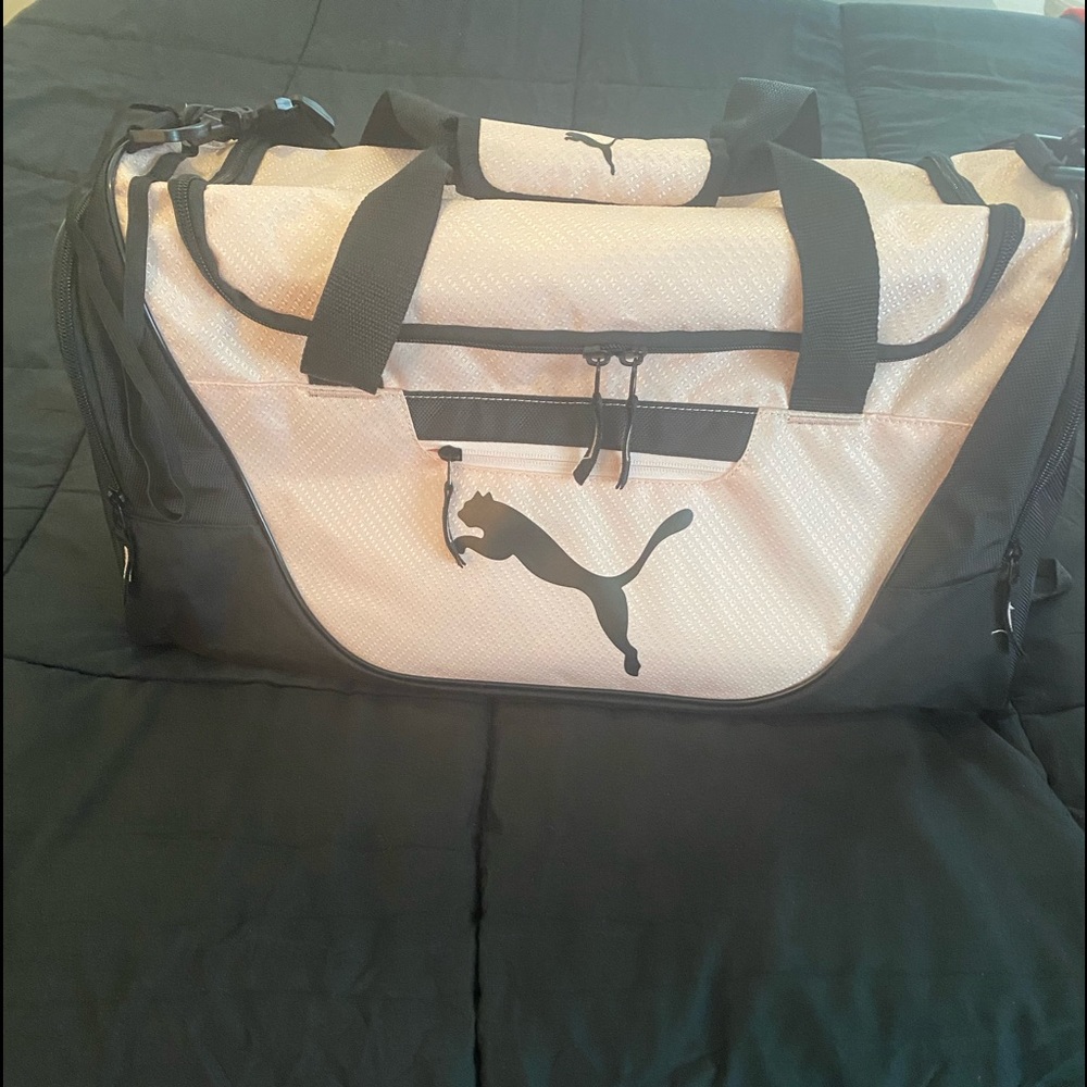 Puma woman’s duffle bag.